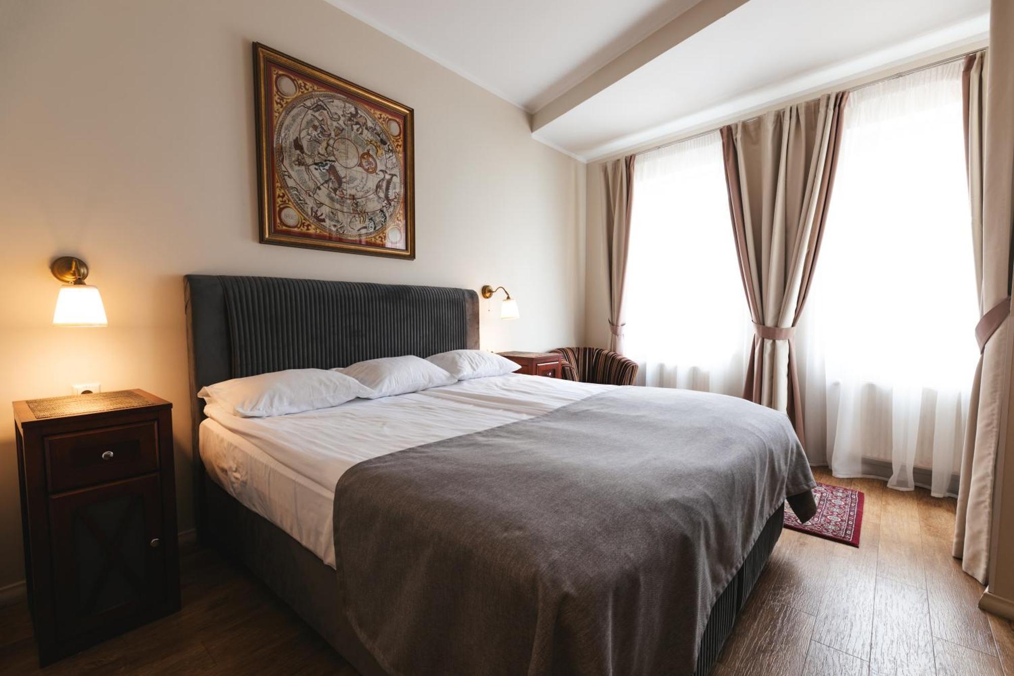Forums Boutique Hotel Riga Bagian luar foto