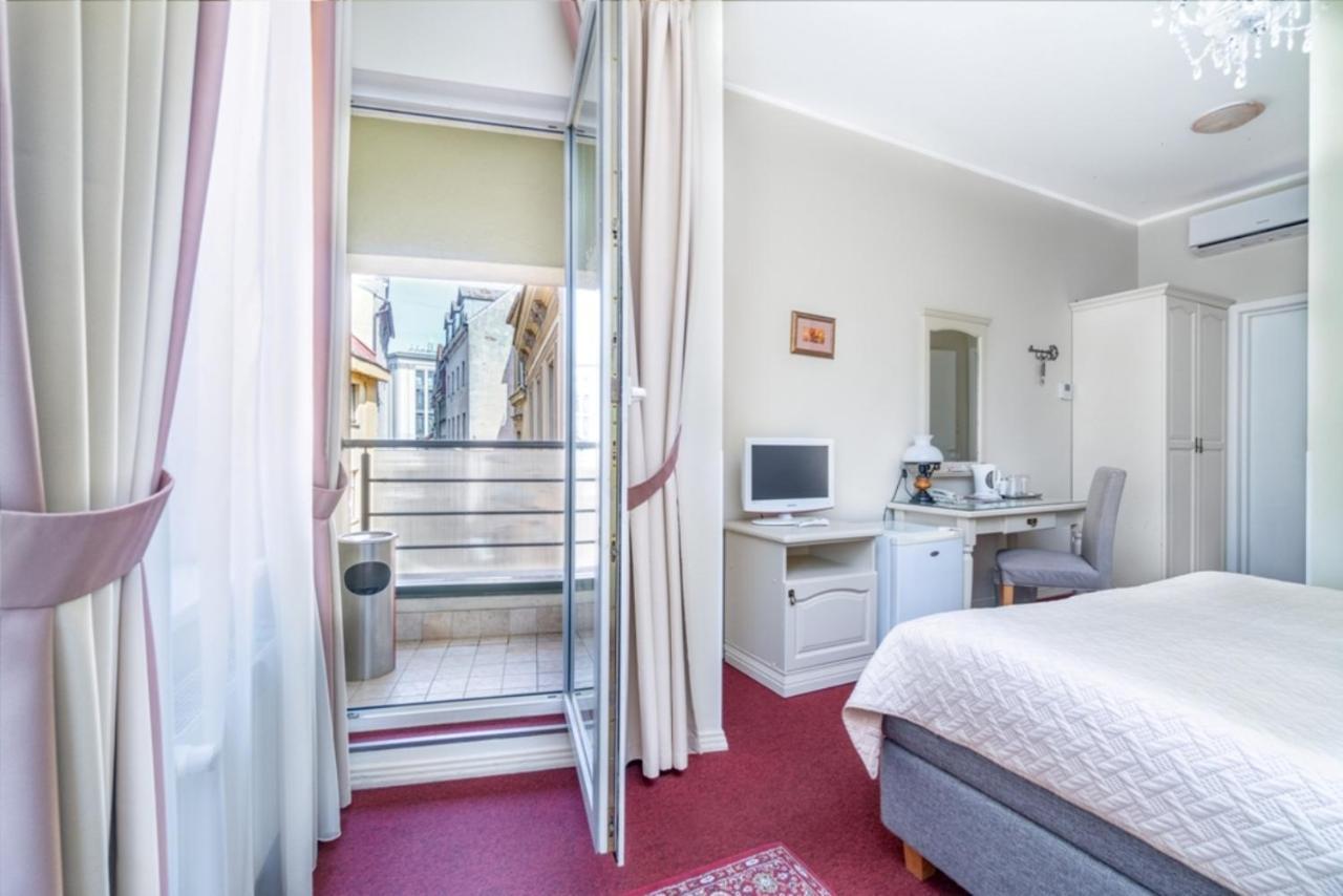 Forums Boutique Hotel Riga Bagian luar foto